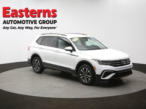 Used 2022 Volkswagen Tiguan S image 48