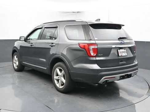 Used 2016 Ford Explorer XLT AWD/4WD image 10