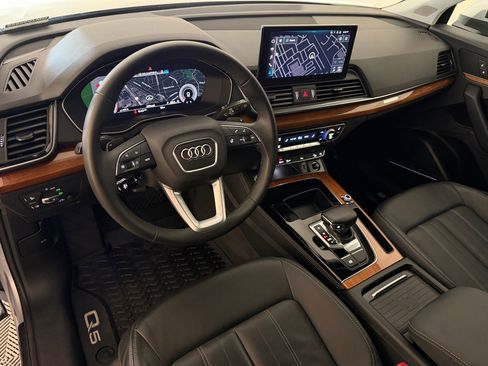 Used 2021 Audi Q5 2.0T Premium Plus w/ Premium Plus Package AWD/4WD image 4