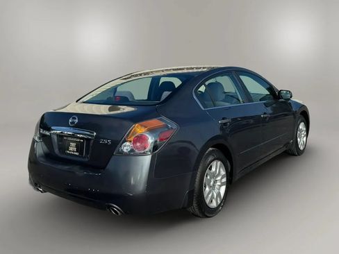 Used 2012 Nissan Altima 2.5 S FWD image 9
