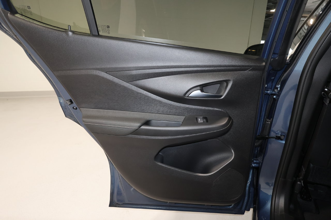 Used 2026 Buick Envista Avenir FWD image 20