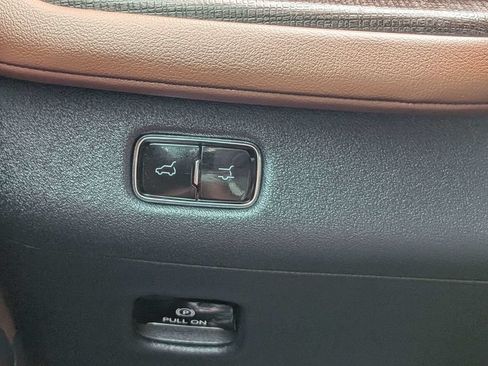 Certified 2025 Lincoln Navigator Reserve AWD/4WD image 27