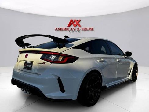 Used 2025 Honda Civic Type R image 5