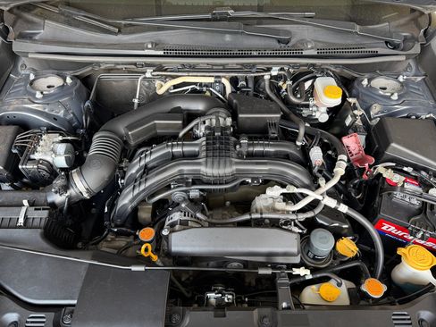 Used 2018 Subaru Crosstrek 2.0i Premium image 19