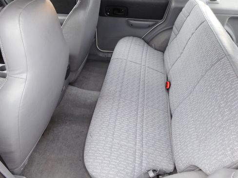 Used 1998 Jeep Cherokee SE image 18