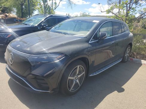 Used 2023 Mercedes-Benz EQS 580 4MATIC SUV image 1