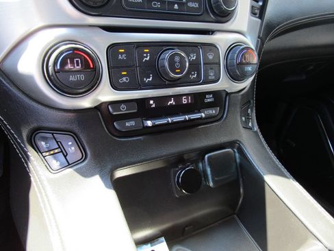 Used 2018 GMC Yukon SLT image 13