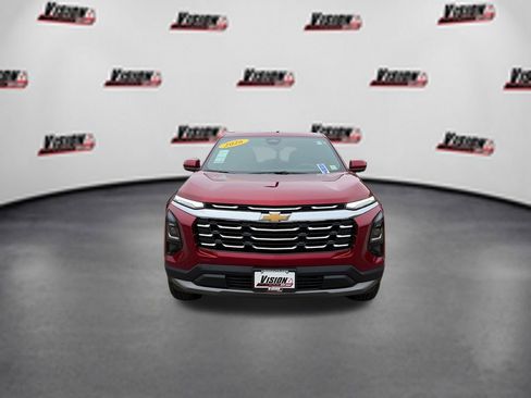 Used 2026 Chevrolet Equinox LT w/ Convenience Package II AWD/4WD image 2