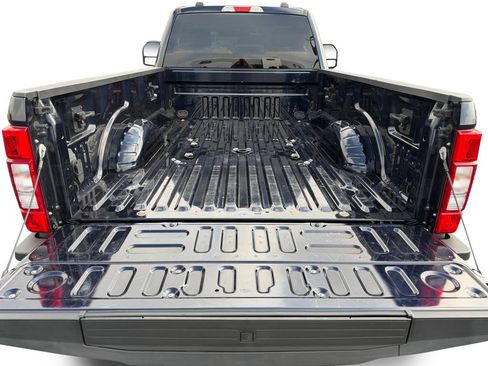 Certified 2022 Ford F350 XLT RWD image 17