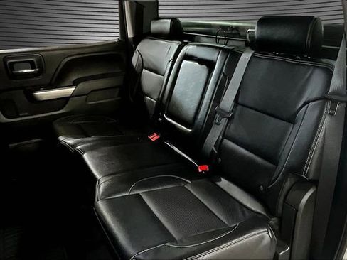 Used 2018 Chevrolet Silverado 1500 LT w/ LT Convenience Package image 21