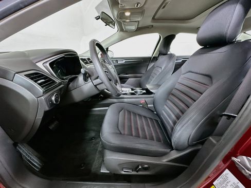 Used 2013 Ford Fusion SE FWD image 13
