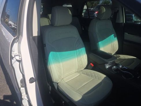 Used 2017 Ford Explorer Platinum AWD/4WD image 22