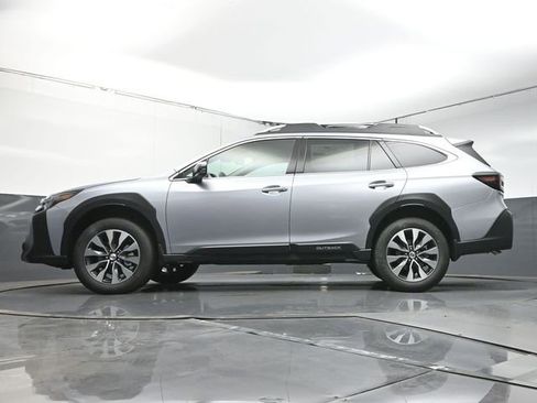 New 2025 Subaru Outback Touring w/ Popular Package #2 image 39