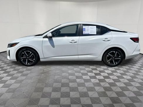 Used 2024 Nissan Sentra SV FWD image 4