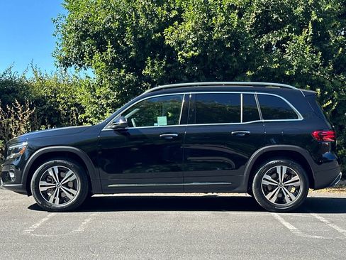 New 2025 Mercedes-Benz GLB 250 image 6