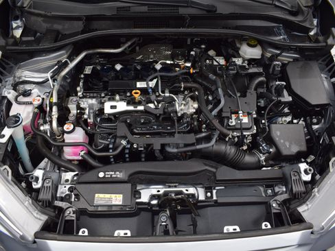 Used 2024 Toyota Corolla Cross AWD Hybrid image 9