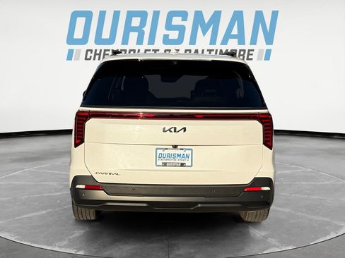 Used 2025 Kia Carnival SX Prestige image 5