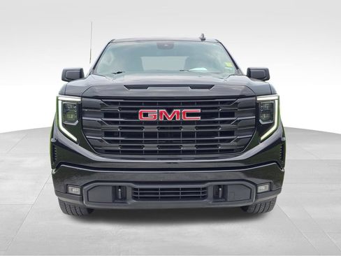 Used 2023 GMC Sierra 1500 Elevation AWD/4WD image 9