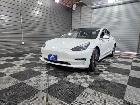 Used 2019 Tesla Model 3 Standard Range Plus image 40