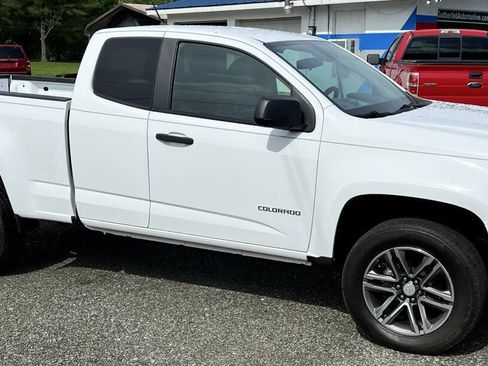 Used 2016 Chevrolet Colorado W/T w/ WT Convenience Package AWD/4WD image 4
