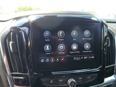 Used 2023 Chevrolet Traverse LT w/ LT Premium Package AWD/4WD image 13