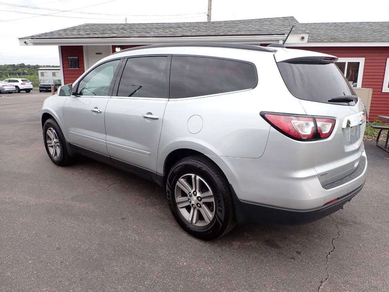 Used 2016 Chevrolet Traverse LT AWD/4WD image 4