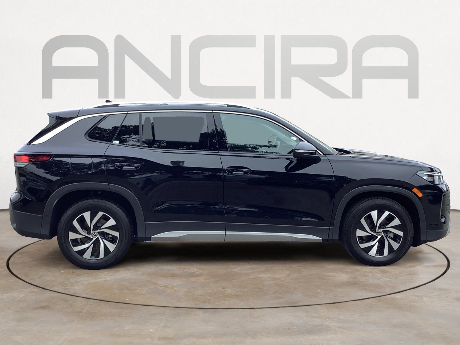 New 2026 Volkswagen Tiguan S FWD image 9