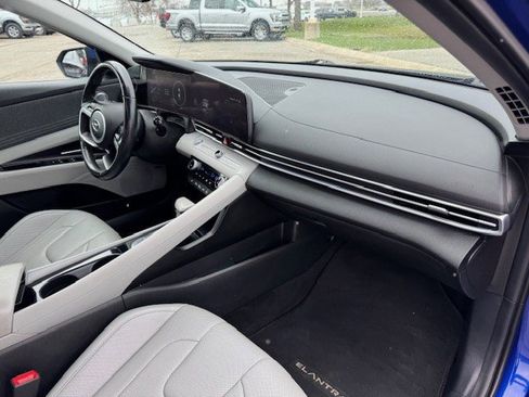 Used 2023 Hyundai Elantra Limited w/ Cargo Package FWD image 33