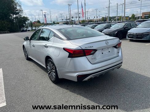 Certified 2024 Nissan Altima 2.5 SV w/ SV Premium Package AWD/4WD image 5