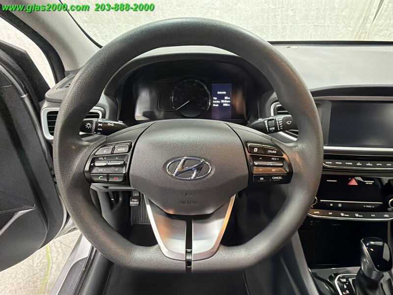 Used 2018 Hyundai Ioniq Blue FWD image 4
