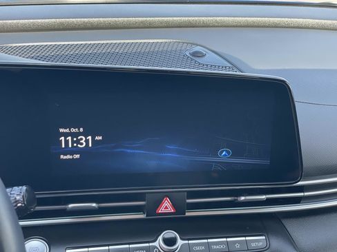 Certified 2024 Hyundai Elantra SEL w/ Convenience Package image 10