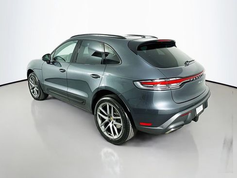 Certified 2026 Porsche Macan AWD/4WD image 3
