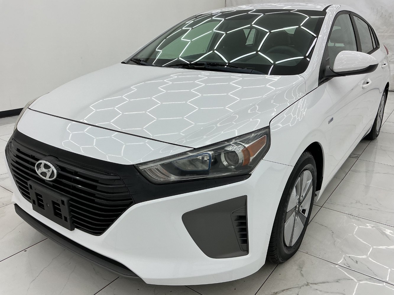 Used 2018 Hyundai Ioniq Blue FWD image 1