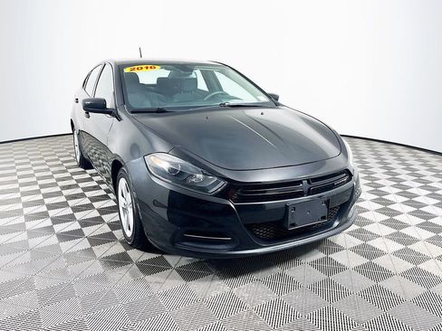 Used 2016 Dodge Dart SXT image 3