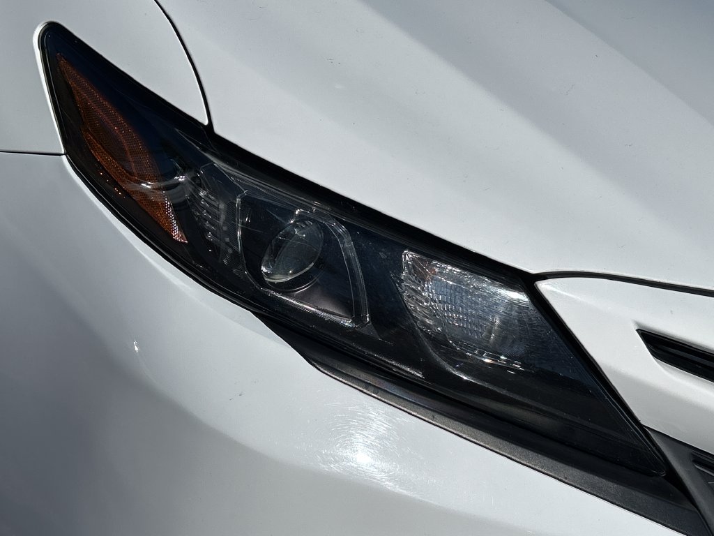 Used 2021 Toyota Camry SE FWD image 22