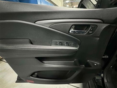 Certified 2022 Honda Ridgeline RTL image 19