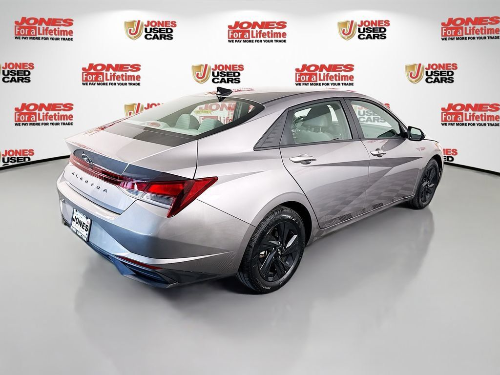 Certified 2023 Hyundai Elantra SEL w/ Cargo Package FWD image 15