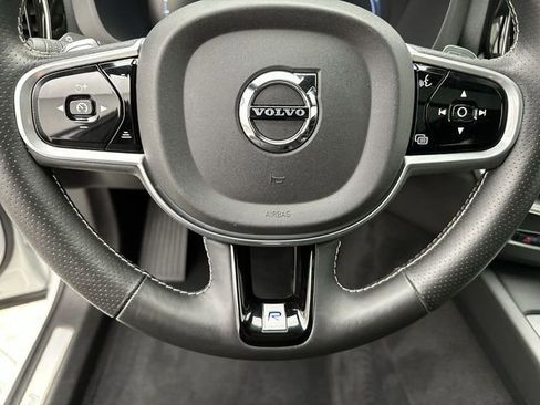 Used 2018 Volvo XC60 T8 R-Design w/ Convenience Package image 14