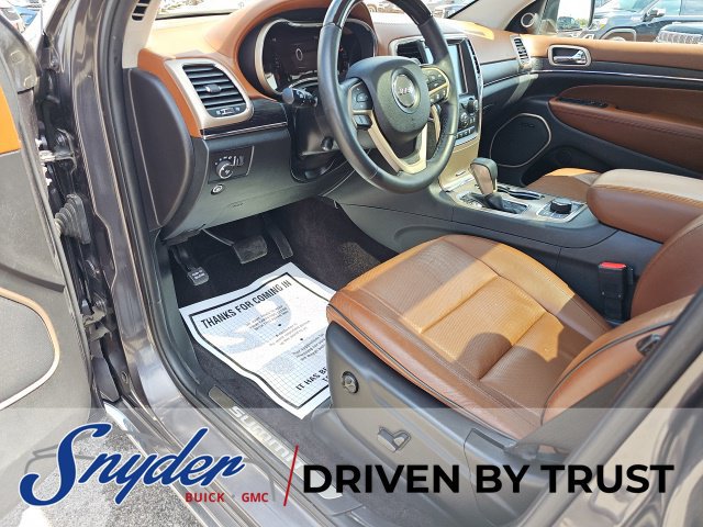 Used 2016 Jeep Grand Cherokee Summit AWD/4WD image 14