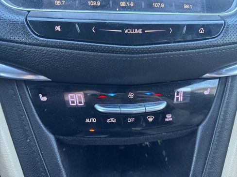 Used 2019 Cadillac XT5 Luxury image 25