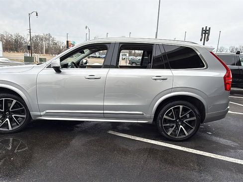 Certified 2023 Volvo XC90 B6 Plus image 5