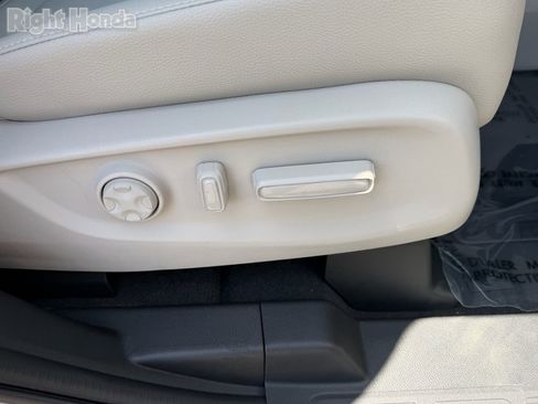 Used 2026 Honda Odyssey EX-L image 15