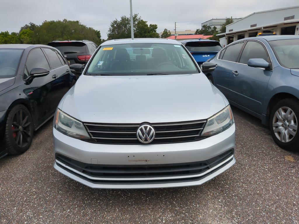 Used 2015 Volkswagen Jetta SE FWD image 3
