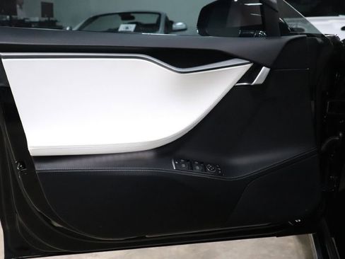 Used 2018 Tesla Model S P100D image 9