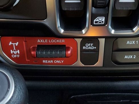 New 2026 Jeep Wrangler Unlimited Sport image 32