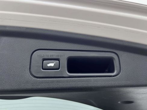 Used 2023 Acura MDX SH-AWD image 8