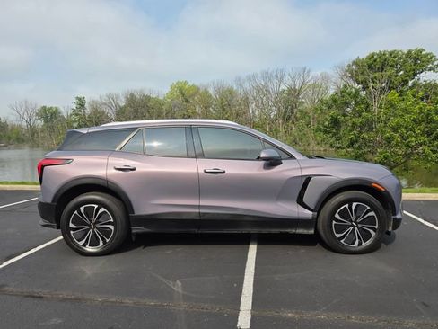 Used 2024 Chevrolet Blazer EV LT AWD/4WD image 5