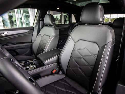Used 2026 Volkswagen Atlas Cross Sport SE FWD image 26