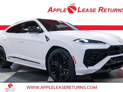 Used 2025 Lamborghini Urus SE