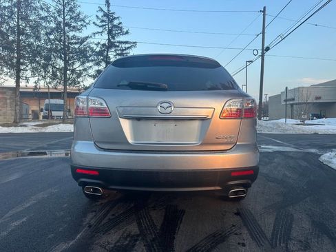Used 2011 MAZDA CX-9 Touring w/ Moonroof & Bose Audio Pkg image 6